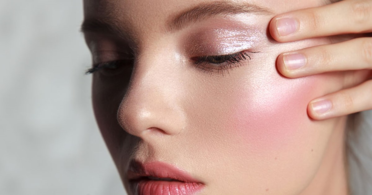 Blush für einen strahlend gesunden Teint so funktionierts
