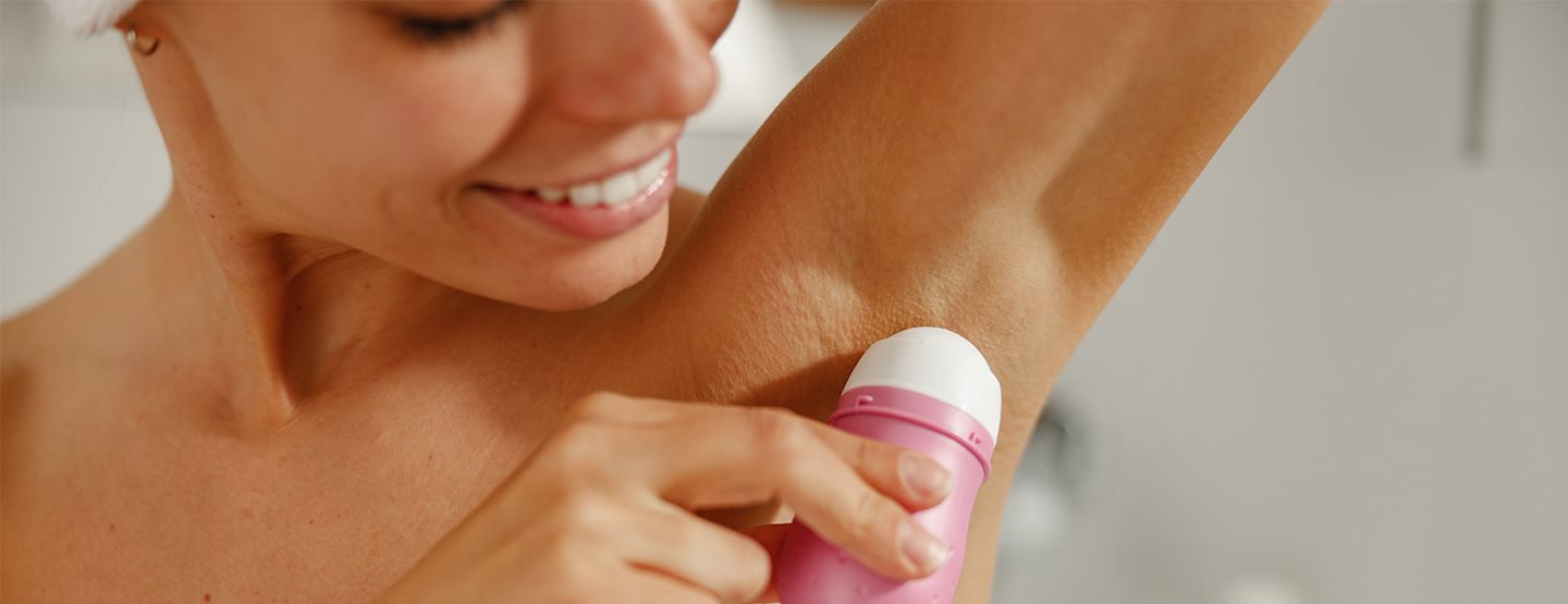 Alles Deo! Eine Dermatologin erklärt, worauf es ankommt