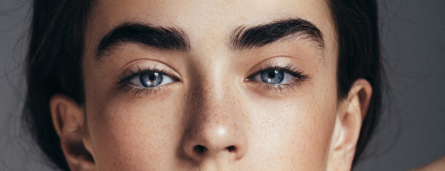 Fluffy Brows: Den Trend-Look ganz einfach nachschminken