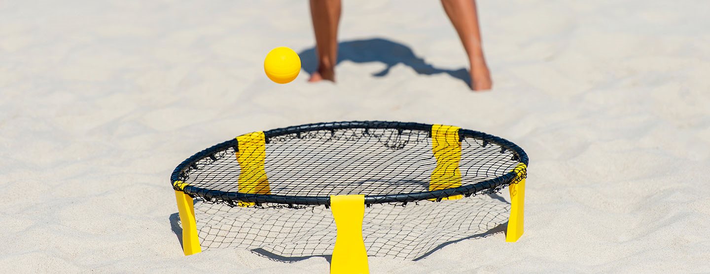 Trendsport mit Gute-Laune-Garantie: So wird Spikeball gespielt