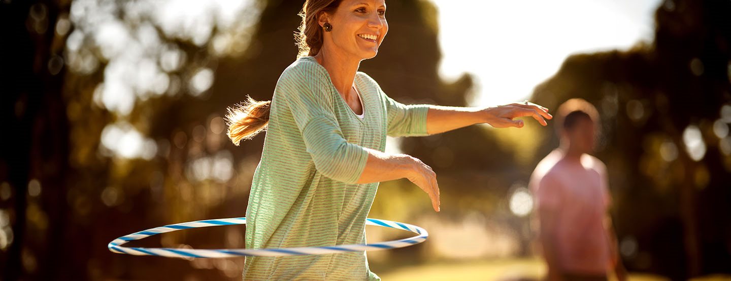 Hula Hoop Training: So kriegen Sie den Dreh raus!