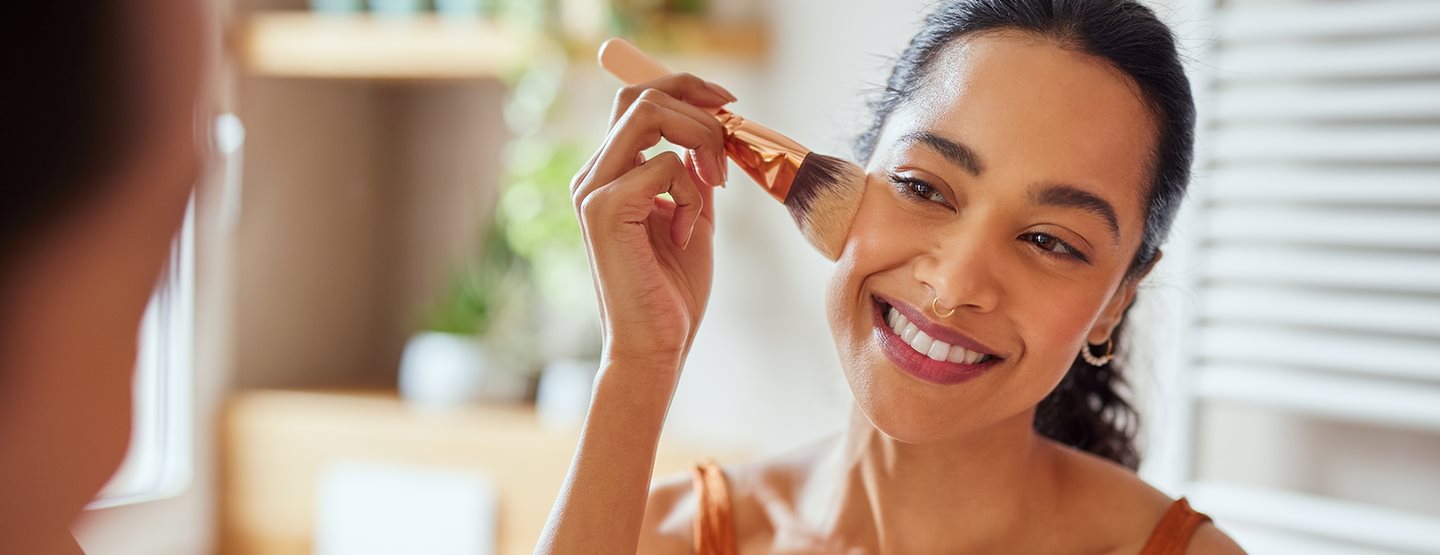 Camouflage Make-up: In 6 Schritten zum ebenmäßigen Teint