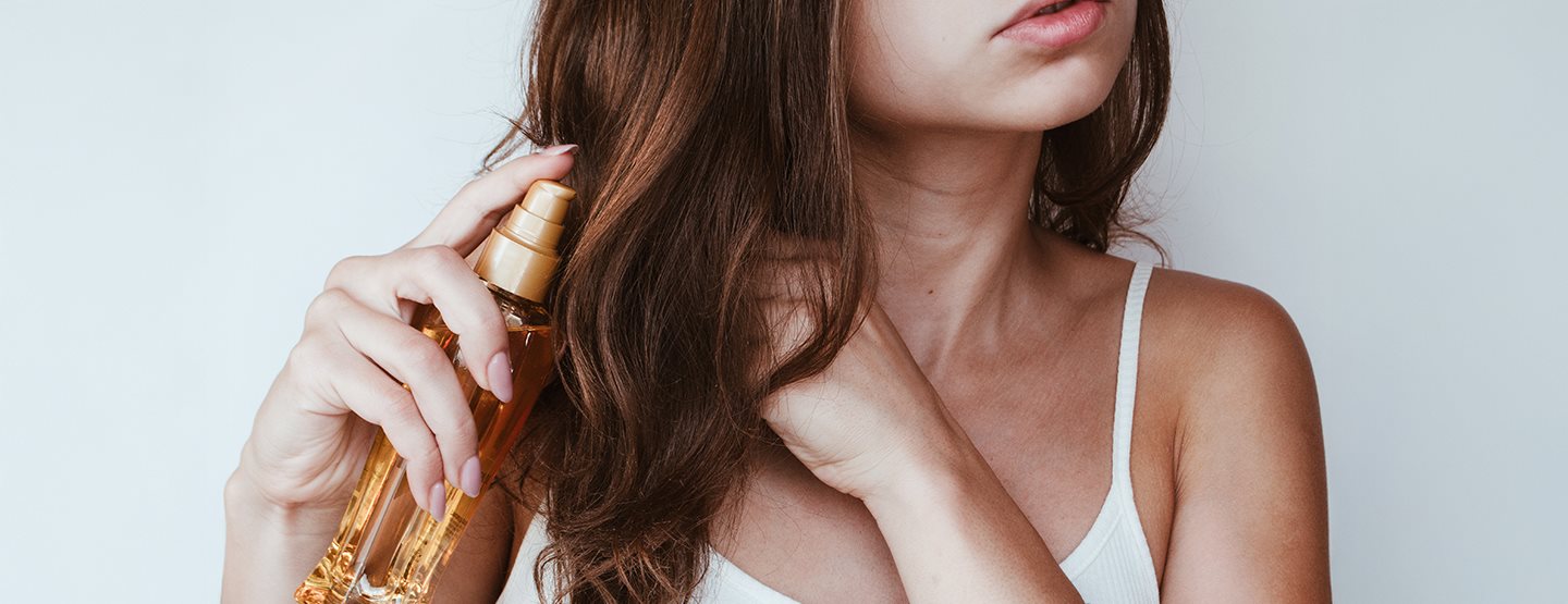 Haarmaske & Co: Trockenes Haar natürlich boosten