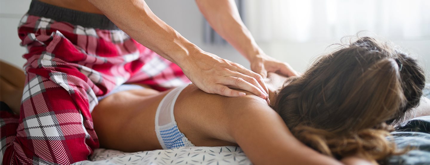 So gelingt die Partnermassage garantiert