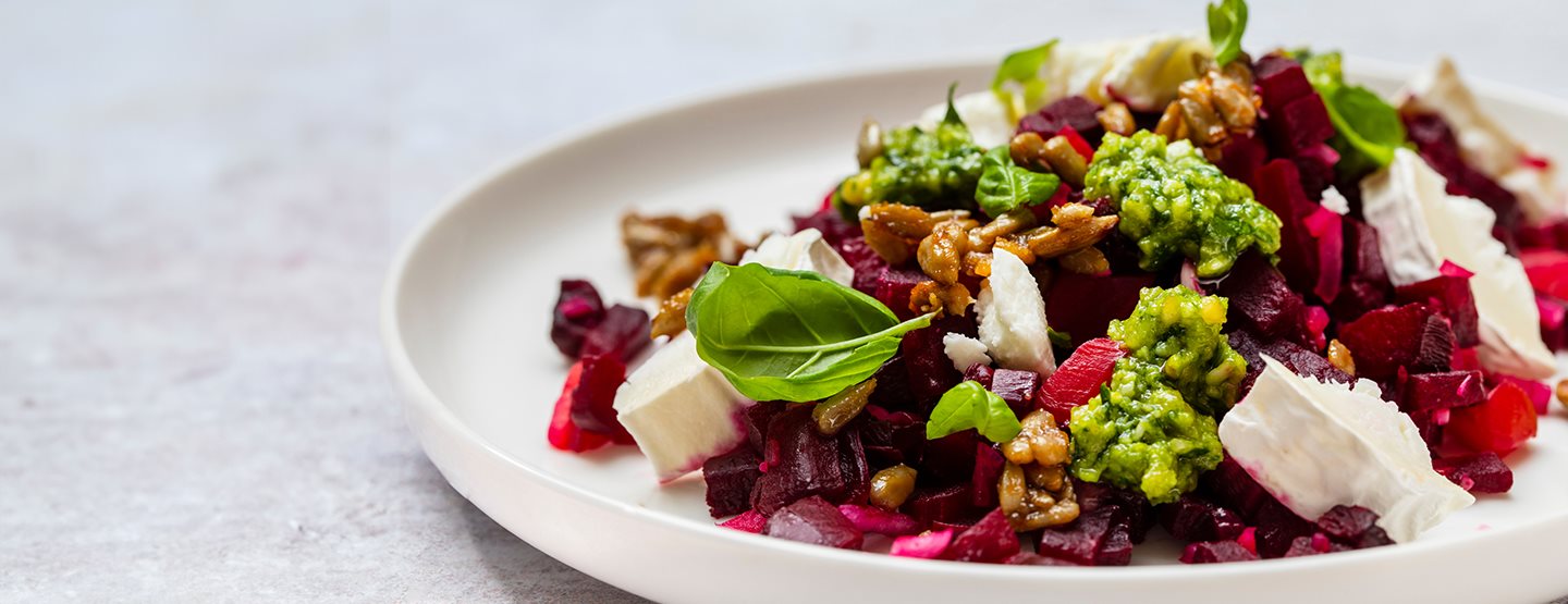 Sommersalate: 3 leichte Rezepte für heiße Tage