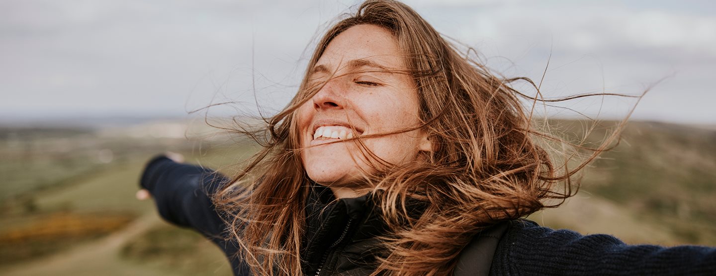 „Glückshormone“: Diese 13 Tipps stärken Serotonin, Dopamin und Oxytocin