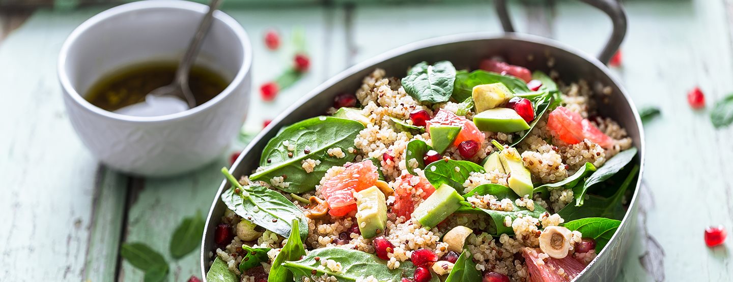 Nährstoffreich und bunt: Rezept für eine winterliche Quinoa-Bowl
