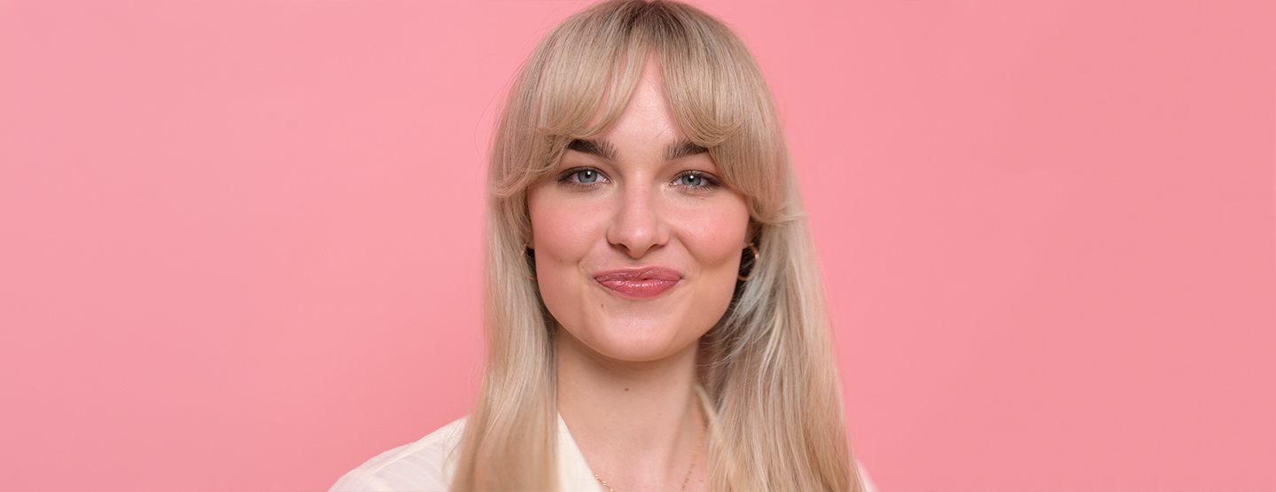 Curtain Bangs: So gelingt das Styling der Trend-Frisur