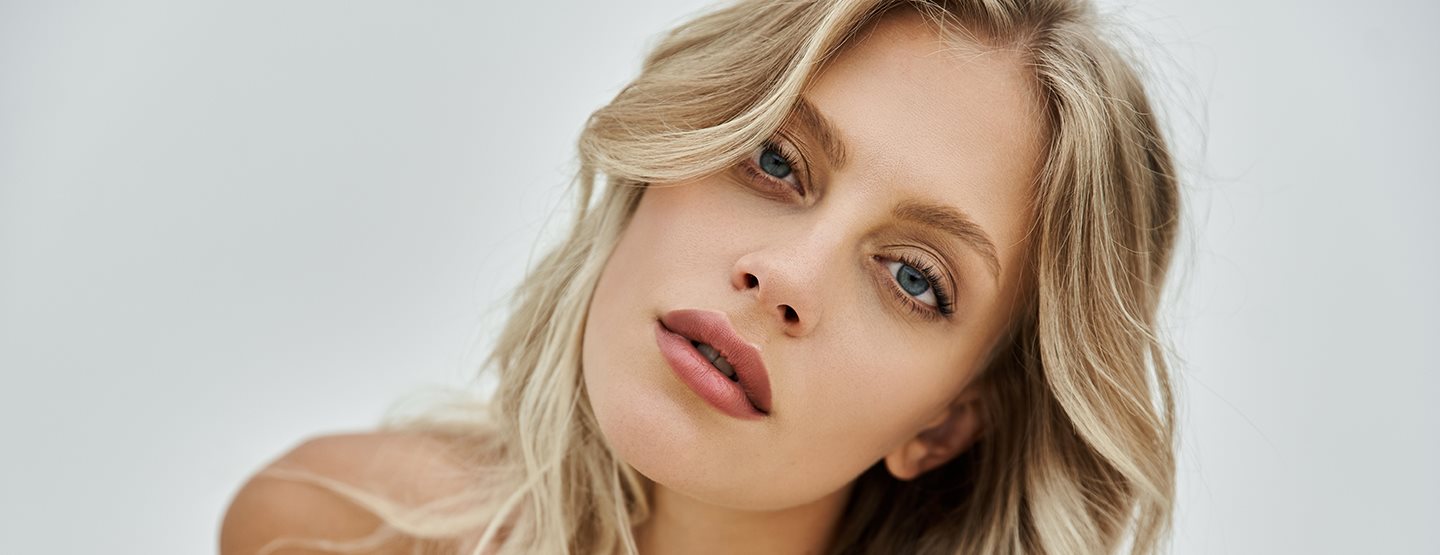 Scandinavian Hairline: Summer Glow dank heller Babyhaare