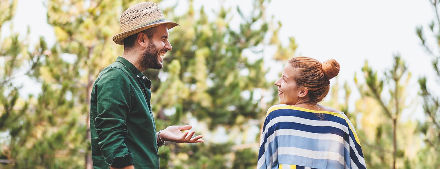 Flirten im Sommer: Die 10 besten Orte und Tipps von einer Beziehungscoachin