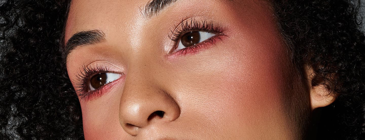 Cranberry Blush: So wirkt der Teint im Herbst und Winter super frisch 