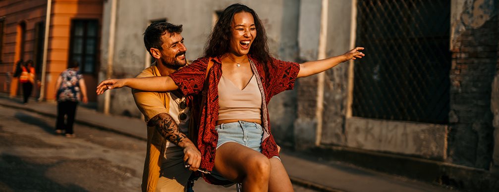 Die 5 Sprachen der Liebe und worauf es noch in Beziehungen ankommt