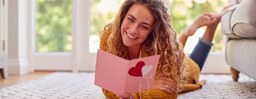 Schöne Valentinstag Sprüche: Wir kennen die besten zum Versenden