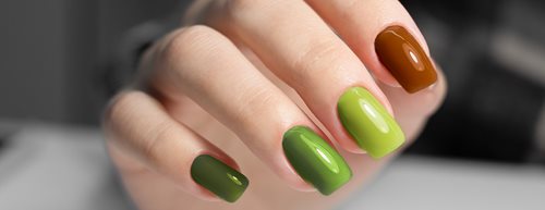 Square Stone Nails: Diese Maniküre lieben wir 2026