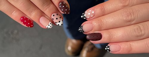 Der süßeste Nageltrend 2025: Polka Dot Nails
