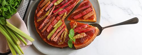 Upside-Down Rhabarberkuchen: Mit unserem Rezept gelingt er!