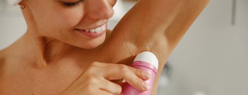 Alles Deo! Eine Dermatologin erklärt, worauf es ankommt