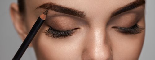 Augenbrauen formen: 7 Tipps für die perfekten Brauen