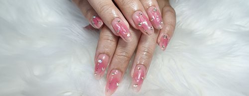 Aura Nails – Wir zeigen Step-by-Step, wie die Trendmaniküre gelingt