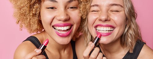 Von Rosenholz bis Kirschrot: Welcher Lippenstift passt zu mir? 