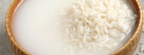 Reiswasser für die Haare: Was bringt’s?