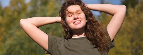 Loslassen lernen: Eine Beziehungsexpertin gibt Tipps