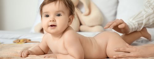 Windelausschlag und Windeldermatitis: Das hilft laut Expertin 