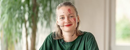 Gruselig schön: Einfaches Halloween-Make-up zum Nachmachen