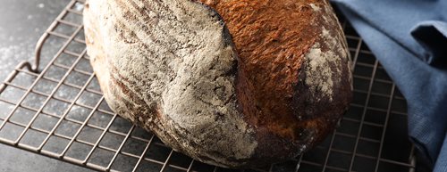Glutenfrei backen – das geht! Wir zeigen ein einfaches Rezept für Brot- und Weckerl.