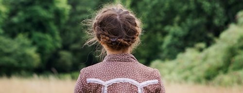 Halo Braid: Das ist die angesagteste Frisur für Oktoberfest 2026 & Co.