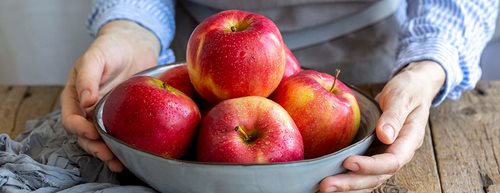 Fix fertig und so saftig: unser veganes Apfelkuchen Rezept