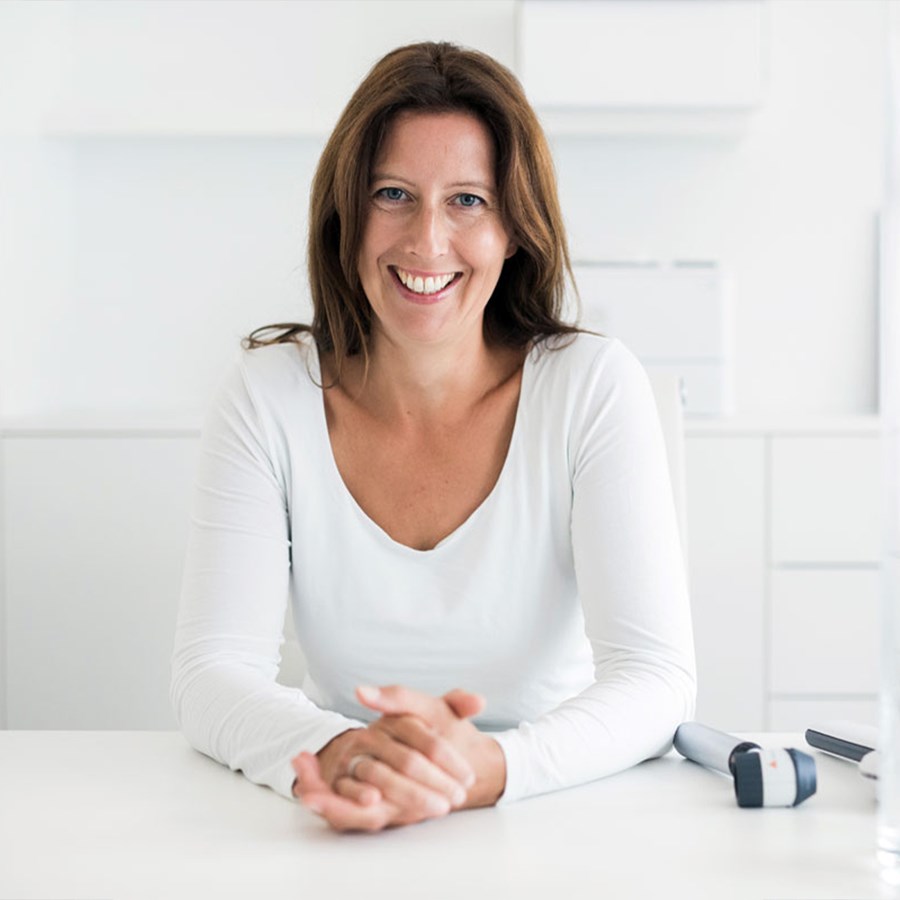 ACTIVE BEAUTY: dm Magazin für Beauty und Wohlbefinden plus Expertise vom dm friseur- & kosmetikstudio