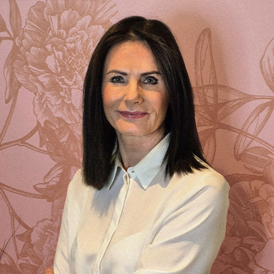 ACTIVE BEAUTY: dm Magazin für Beauty und Wohlbefinden plus Expertise vom dm friseur- & kosmetikstudio