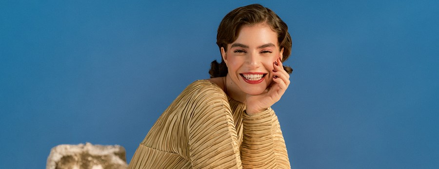 ACTIVE BEAUTY: dm Magazin für Beauty und Wohlbefinden plus Expertise vom dm friseur- & kosmetikstudio