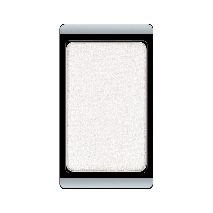 ACTIVE BEAUTY: dm Magazin für Beauty und Wohlbefinden plus Expertise vom dm friseur- & kosmetikstudio