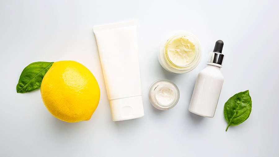 Skincare Routine mit Retinol und Vitamin C