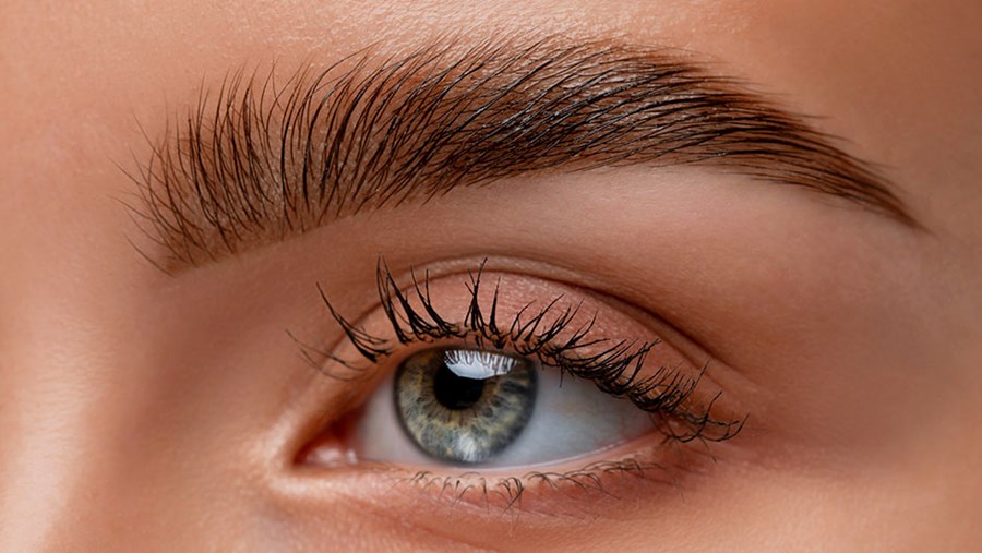 Augenbrauen Microblading: Pflege