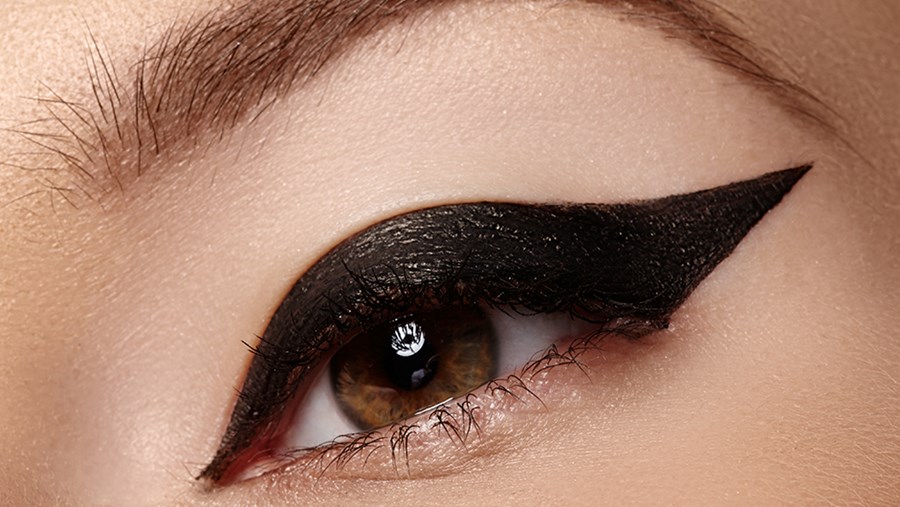 XL Superwing – so gelingt Eyeliner ziehen