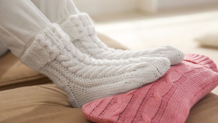 Wohlfühltipp: Warme Socken nach Fußbädern
