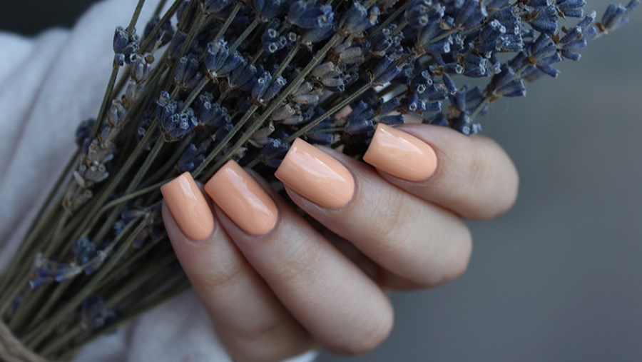  Nageldesign 2025: Das sind die neuen Trends 
