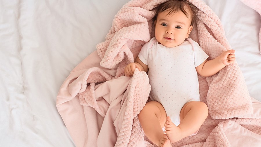 ACTIVE BEAUTY: dm Magazin für Beauty und Wohlbefinden plus Expertise vom dm friseur- & kosmetikstudio