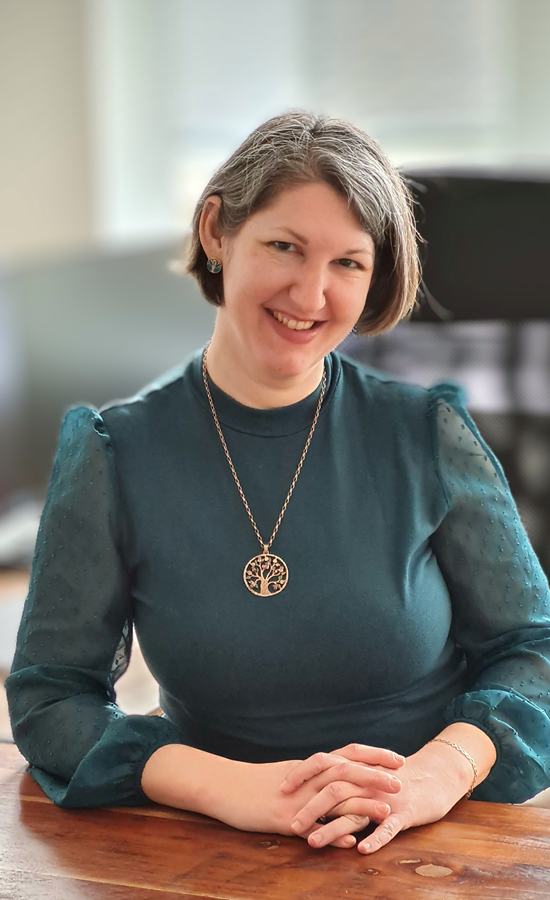 Mag.a Claudia Kowarik ist Kinder-, Jugend- und Familienpsychologin 