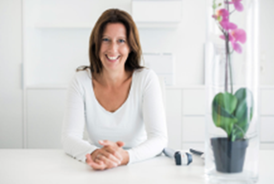 Dermatologin Dr. Xenia Illmer
