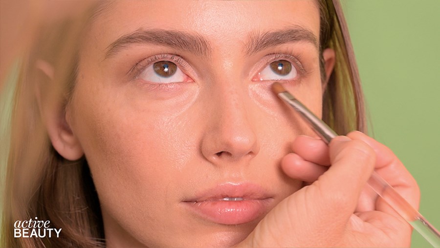 ACTIVE BEAUTY: dm Magazin für Beauty und Wohlbefinden plus Expertise vom dm friseur- & kosmetikstudio
