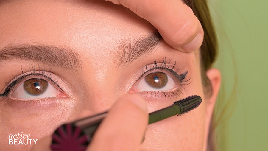 ACTIVE BEAUTY: dm Magazin für Beauty und Wohlbefinden plus Expertise vom dm friseur- & kosmetikstudio