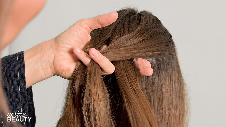 ACTIVE BEAUTY: dm Magazin für Beauty und Wohlbefinden plus Expertise vom dm friseur- & kosmetikstudio