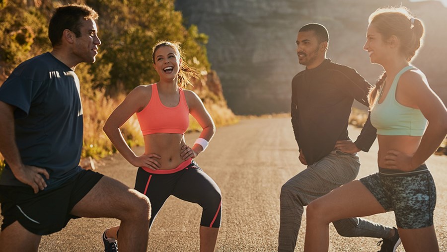 ACTIVE BEAUTY: dm Magazin für Beauty und Wohlbefinden plus Expertise vom dm friseur- & kosmetikstudio