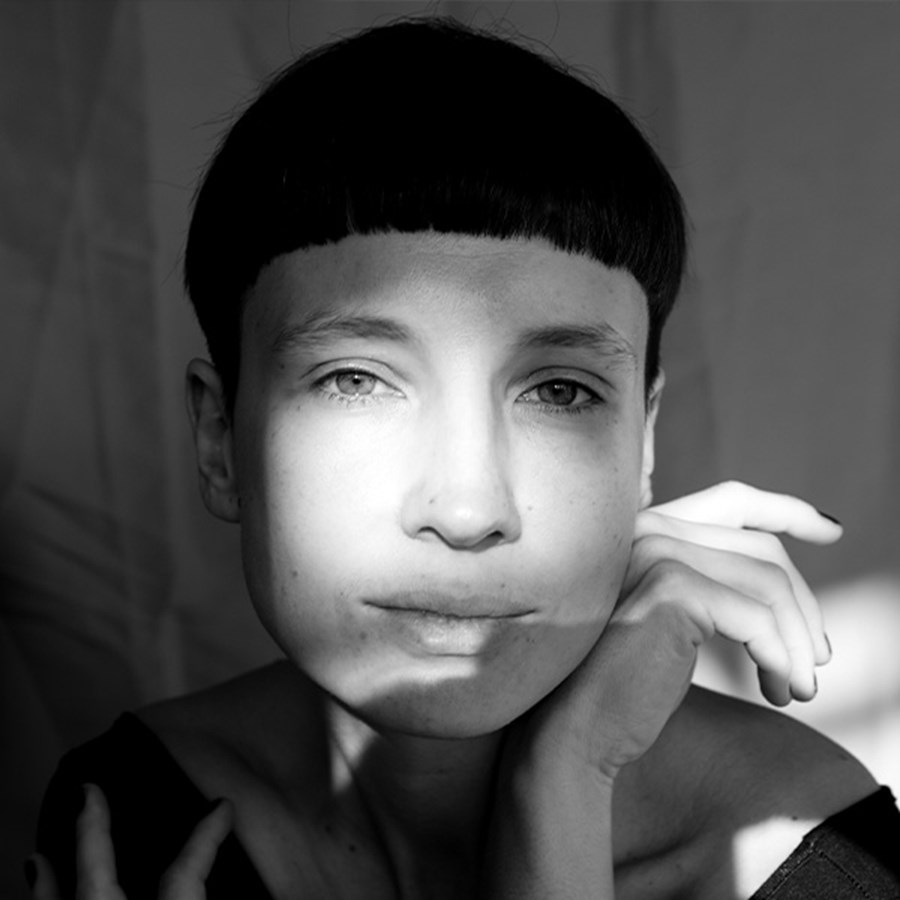 ACTIVE BEAUTY: dm Magazin für Beauty und Wohlbefinden plus Expertise vom dm friseur- & kosmetikstudio