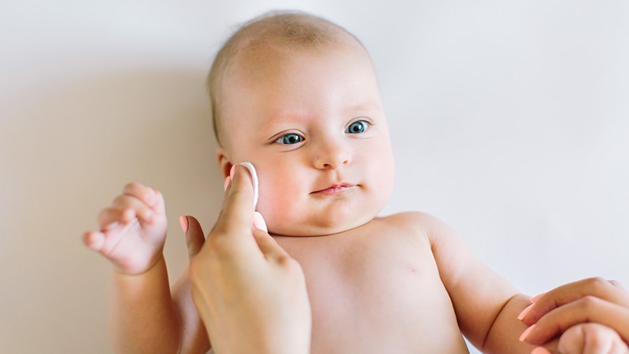 ACTIVE BEAUTY: dm Magazin für Beauty und Wohlbefinden plus Expertise vom dm friseur- & kosmetikstudio