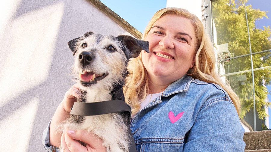 ACTIVE BEAUTY: dm Magazin für Beauty und Wohlbefinden plus Expertise vom dm friseur- & kosmetikstudio